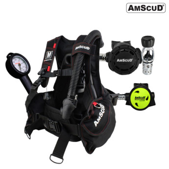 PAKET_SCUBA_AMSCUD_RAPTOR_UNO BCD AmScuD RAPTOR V2.0
REGULATOR AmScuD ZX10 LITE
OCTOPUS AmScuD LOBSTER
CONSOLE 1 AmScuD –PRESSURE GAUGE-